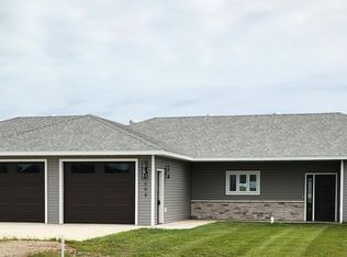 608 Blaine St N, Colfax, ND