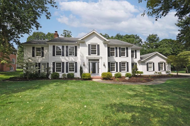 1st image of 17375 Turnbury Ct