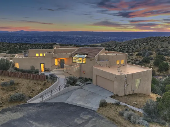 36 Tierra Monte Dr NE, Albuquerque, NM 87122