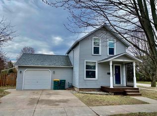 924 Walnut St, Marinette, WI 54143