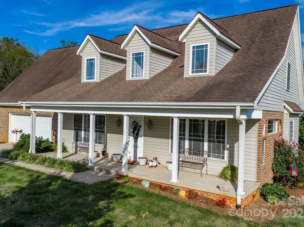 5514 Land Harbour Dr, Granite Falls, NC 28630