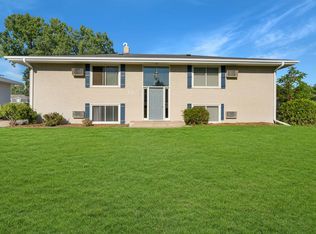 7575 Cloman Way APT 1, Inver Grove Heights, MN 55076