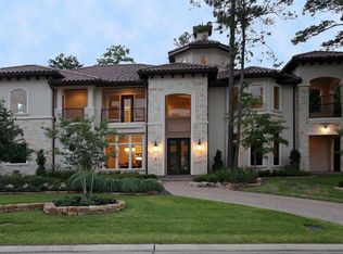 2 N Badger Lodge Cir, The Woodlands, TX 77389
