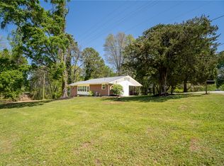 103 Pineknoll Dr, Seneca, SC 29672