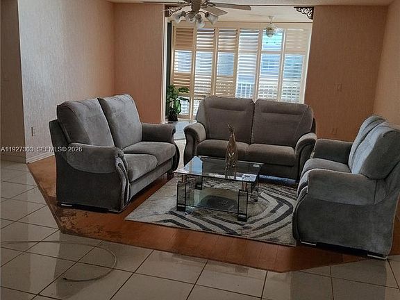 5th image of 7557 Granville Dr #307