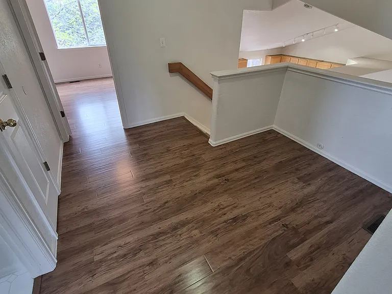 427 Hudson Ct — Photo 20