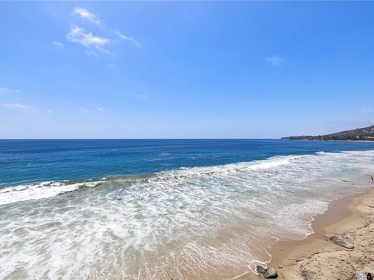 1045 Gaviota Dr #B — Photo 45