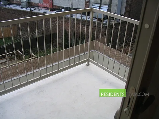 Rented by Residents Team | media 72