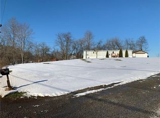 665 Big Knob Rd, Rochester, PA 15074