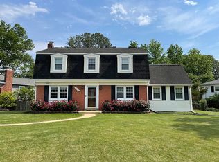 5617 Buckingham Palace Ct, Alexandria, VA 22315