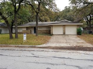 7208 Robinhood Ln, Fort Worth, TX 76112