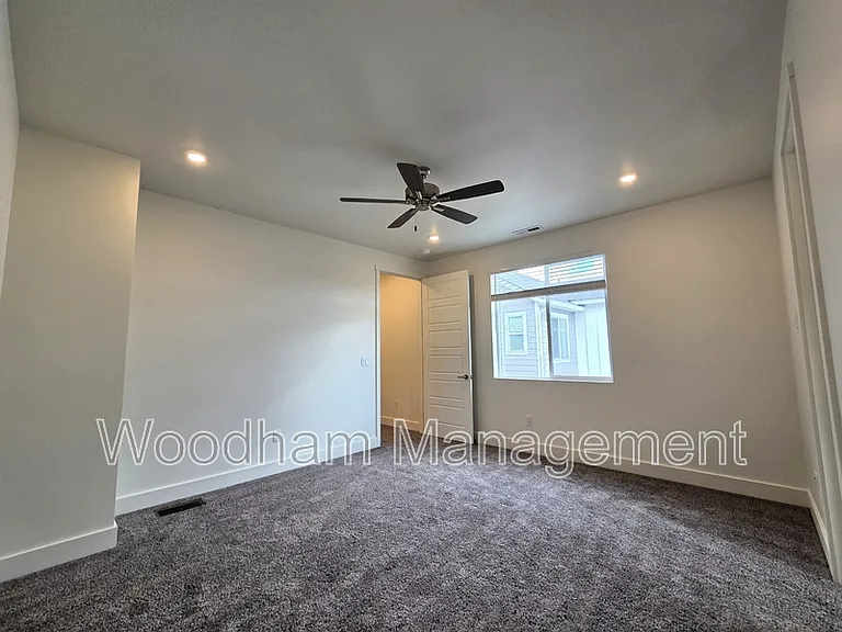 4819 Harvest Pkwy — Photo 17