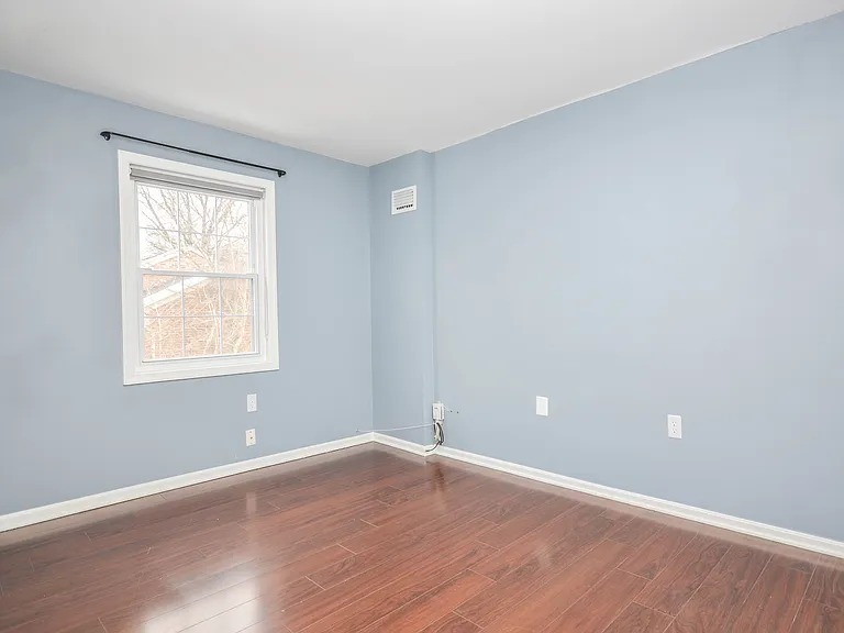 752 College Pkwy #7 — Photo 20