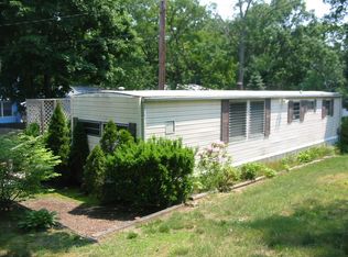 18 Fanning Blvd, Riverhead, NY 11901