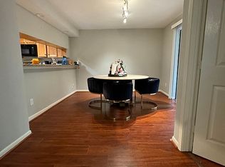 8100 Cambridge St APT 1, Houston, TX 77054