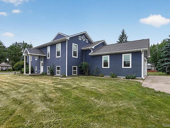 2nd image of 6524 Kelly Rd