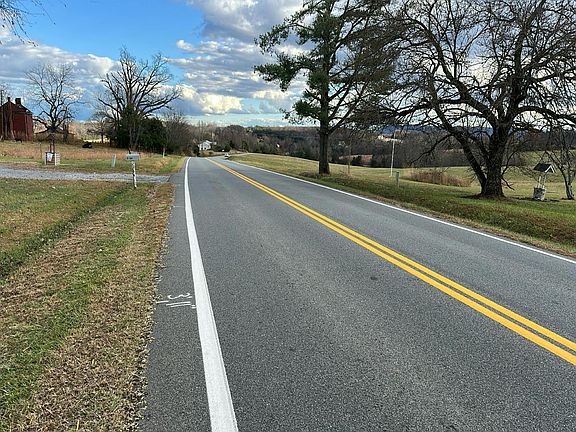 5th image of 2629 Tuck Rd