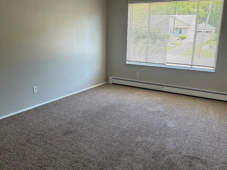 9495 Reading Rd — Photo 25