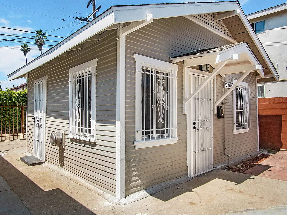 Lemon Avenue Triplex