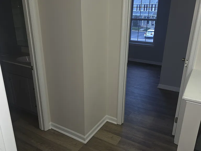 145 Charles Cir — Photo 8