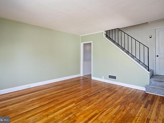 2nd image of 8546 Oakleigh Rd