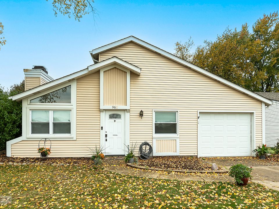 1st image of 960 Greenfield Dr