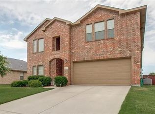 762 Fannin Dr, Lavon, TX 75166