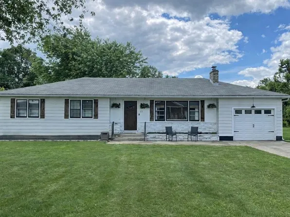 351 Pleasant Dr, Lucasville, OH 45648