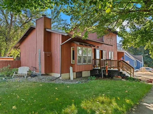 102 S Lake St, Tekoa, WA 99033