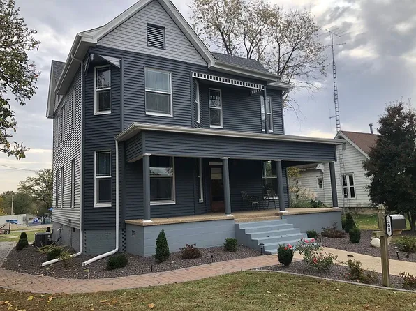 205 N Washington St, Mc Leansboro, IL 62859