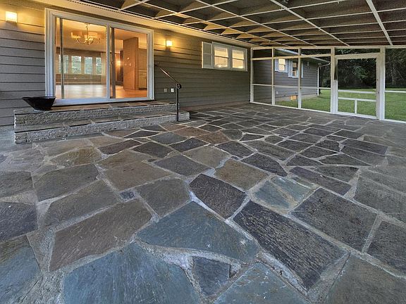 5th image of 6 Juniper Hill Road