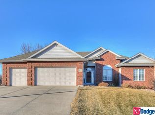 15304 Taylor St, Omaha, NE 68116