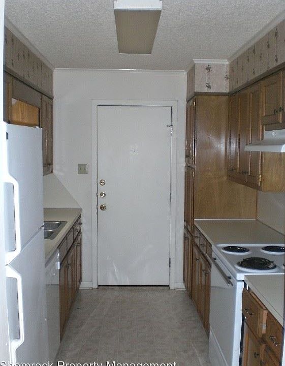 2nd image of 209 Tampico Dr