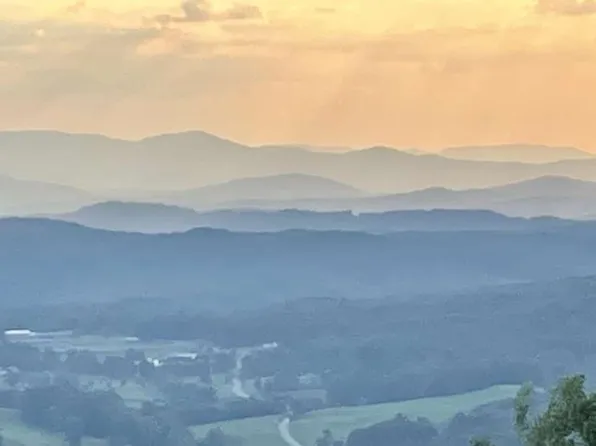 1471 Mason Way, Brasstown, NC 28902