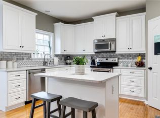 14737 Waters Shore Dr, Midlothian, VA 23112