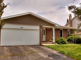 5541 Redford Ln, Hanover Park, IL 60133