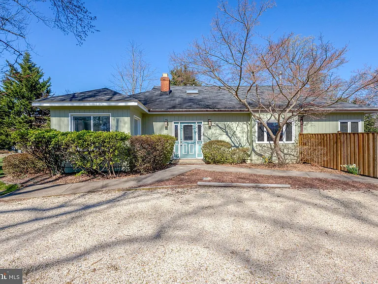 2031 Hillside Dr — Photo 39