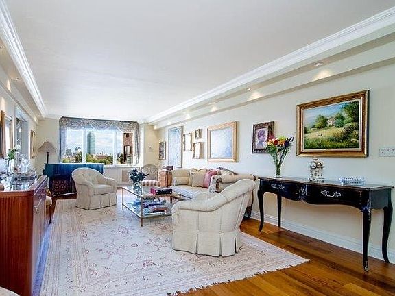 2nd image of 25 Sutton Pl S APT 4K