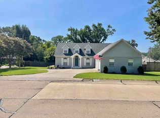 1380 Cambridge Rd, Benton, AR 72019
