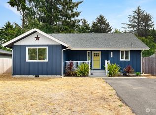 130 Dolphin Ave NE, Ocean Shores, WA