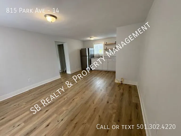 815 Park Ave #14 — Photo 4