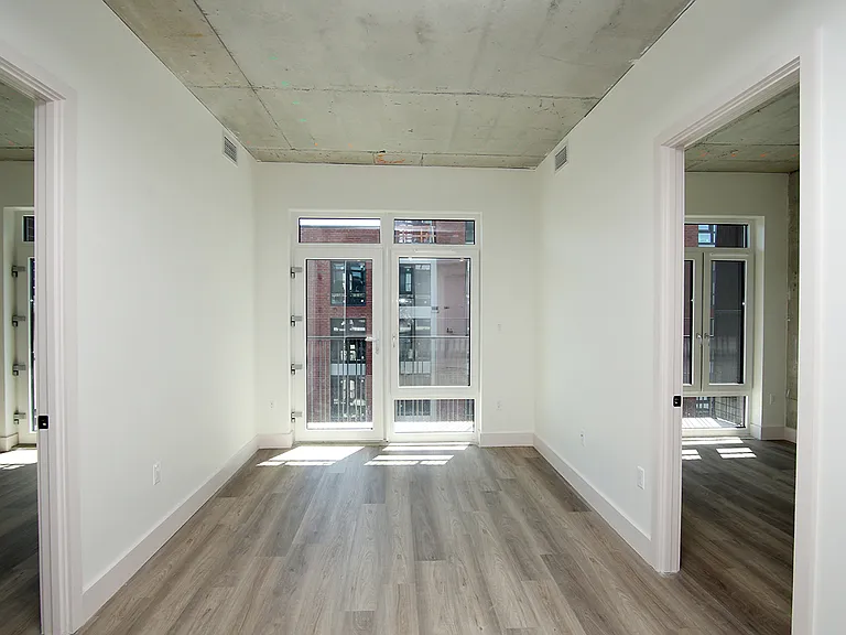 20 Prescott Pl #7C — Photo 1
