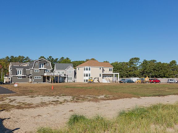2nd image of 6 Driftwood Ln