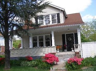 1541 Wantagh Ave, Wantagh, NY 11793