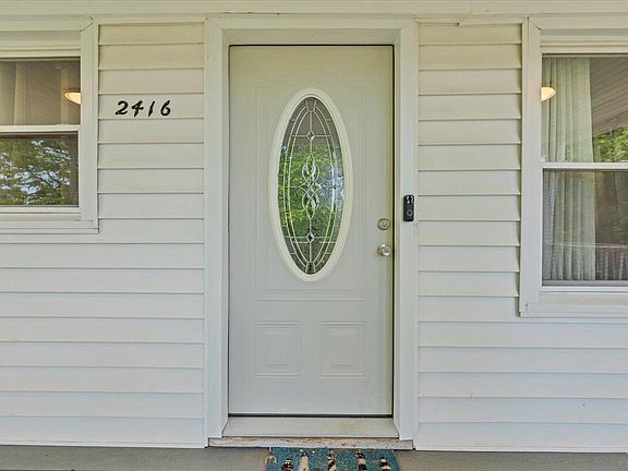 4th image of 2416 Shull Rd NE