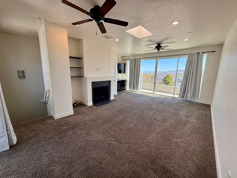 4569 W Daybreak Rim Way — Photo 17