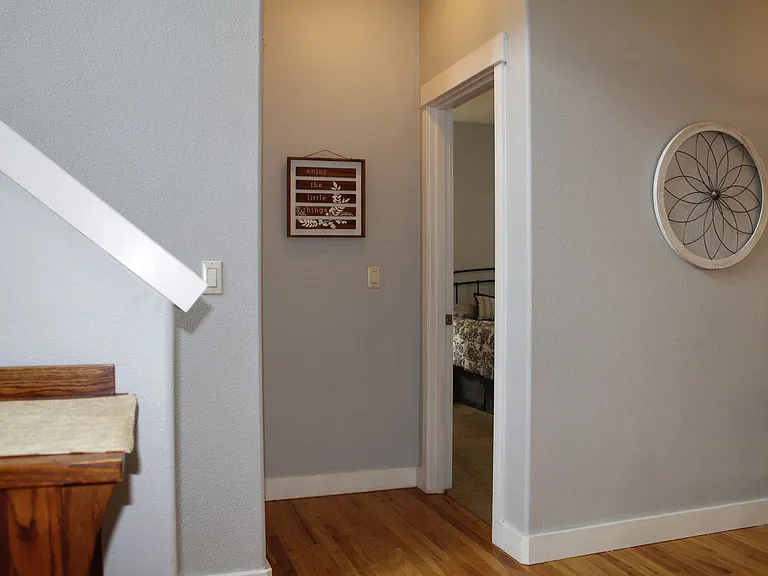 2345 NW Quinn Creek Loop — Photo 23
