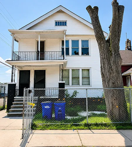 5627 Brandon St #2 Photo 1