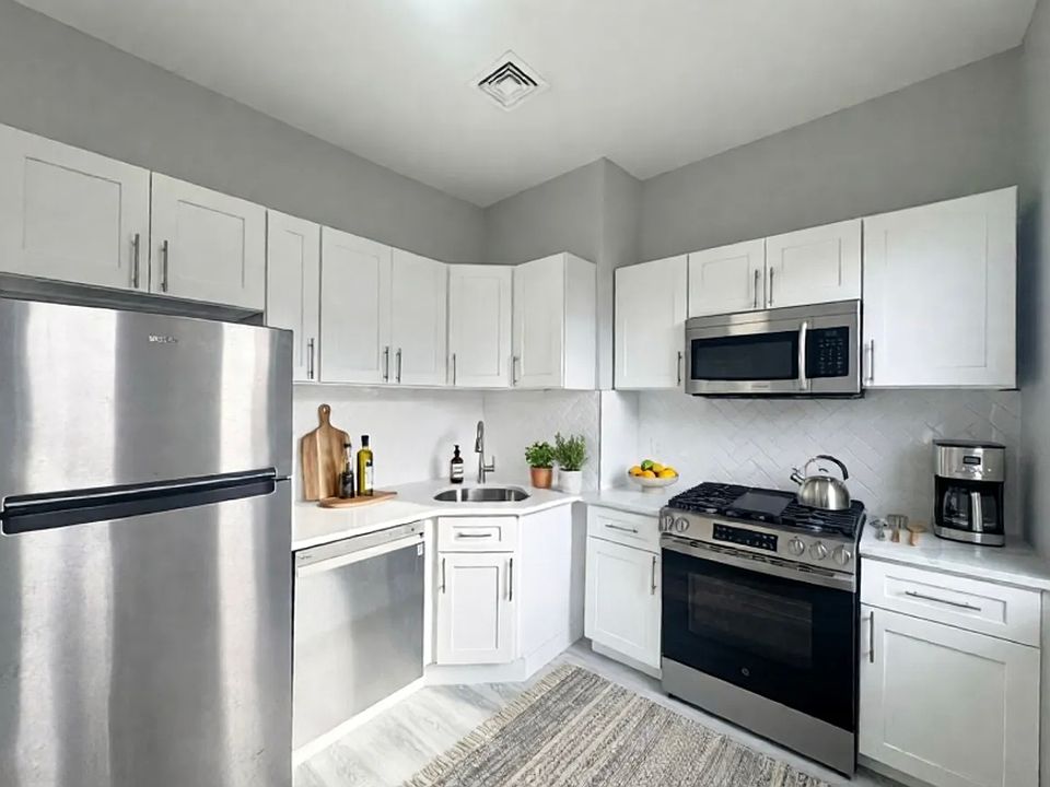 1st image of 185 South St #2