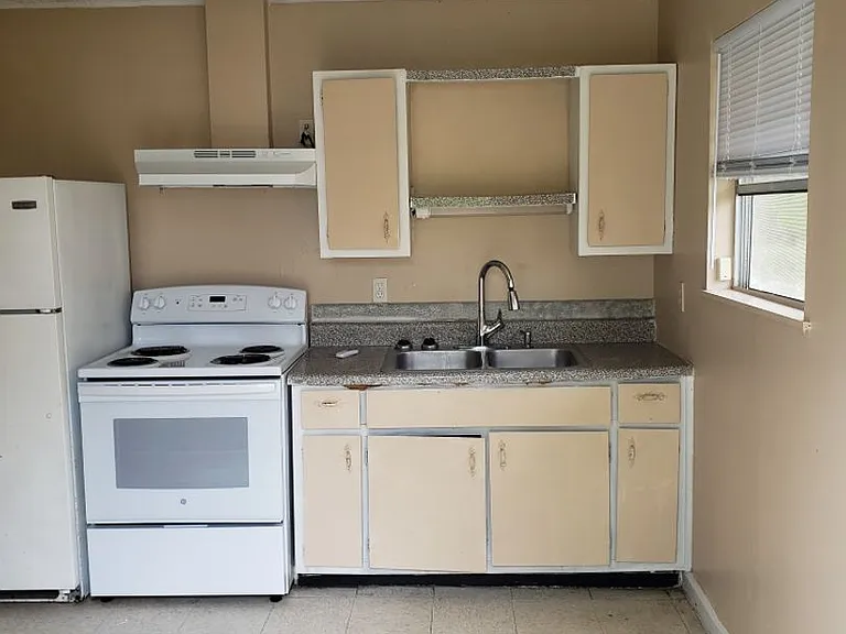 4129 Highway 1 — Photo 3